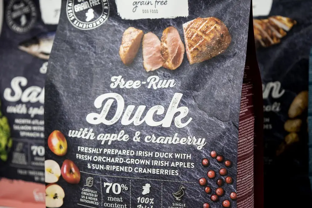 connolly's red mills go native dog food with duck, apple and cranberry